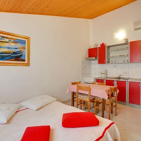 Vida 1682 Apartment *